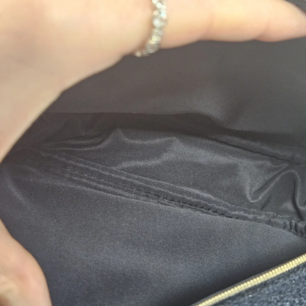 NIB Navy Textured Zip Pouch with Gold Charm | Chanel Beauté